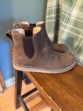 L.L. Bean Stonington Brown Chelsea-Style Leather Ankle Boots